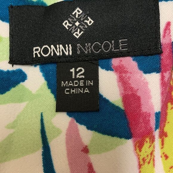 NWT Ronni Nicole Colorful Stretch Sleeveless Vibrant Shift Dress - Picture 2 of 9